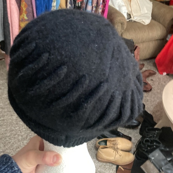 Wool Knit Black Fancy Beret As Is - Picture 2 of 3